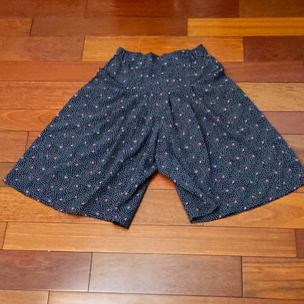 Vintage Jacques Vert Navy blue rose patterned skort/culottes
